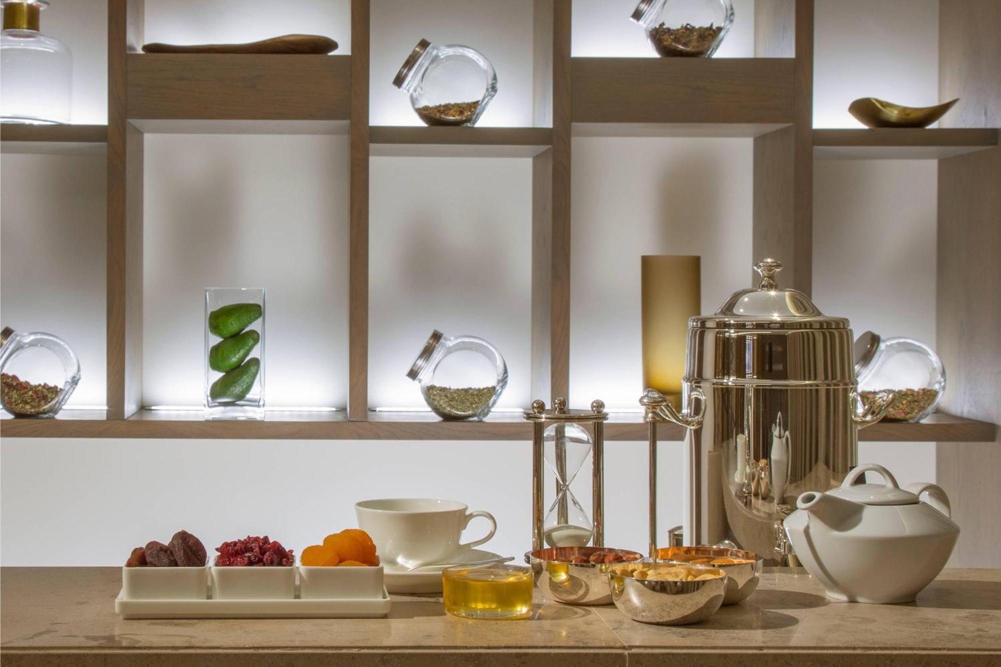 Отель The St. Regis Astana Экстерьер фото Tea at the Mandarin Oriental, Munich
